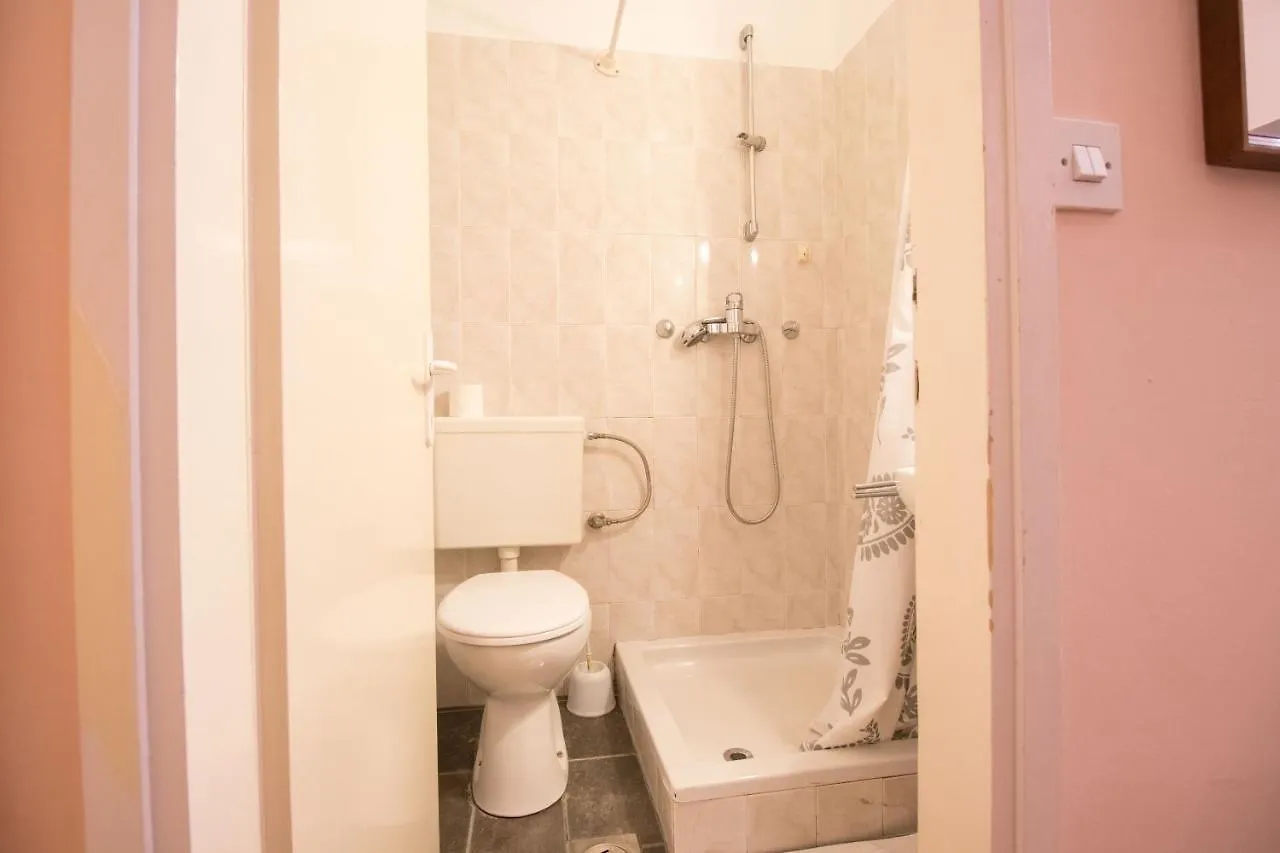 Rooms Antica Bezjaki