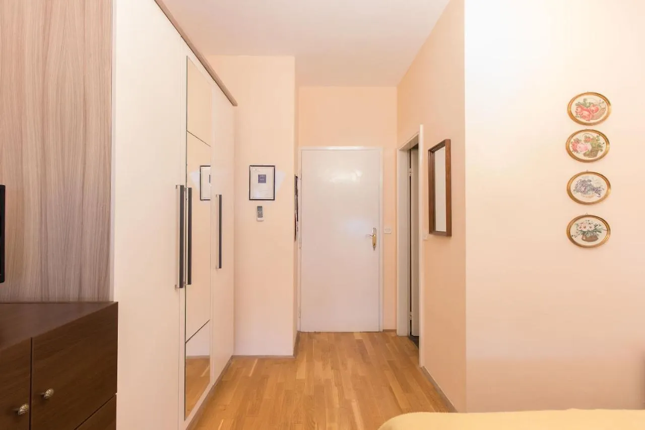 Rooms Antica Bezjaki